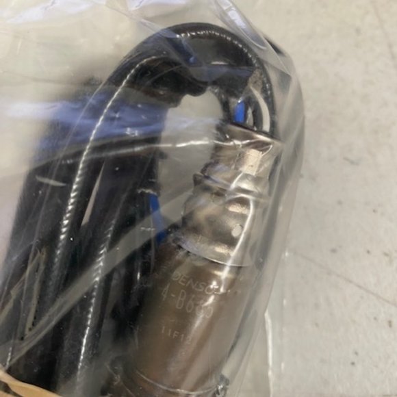 Denso 234-4363 Oxygen Sensor (Air and Fuel Ratio Sensor) - Picture 5 of 7